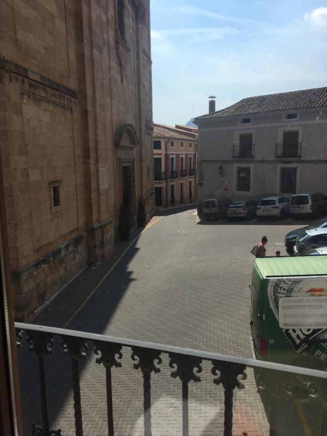 Casa Rural Puerta De La Iglesia エルチェ・デ・ラ・シエラ エクステリア 写真